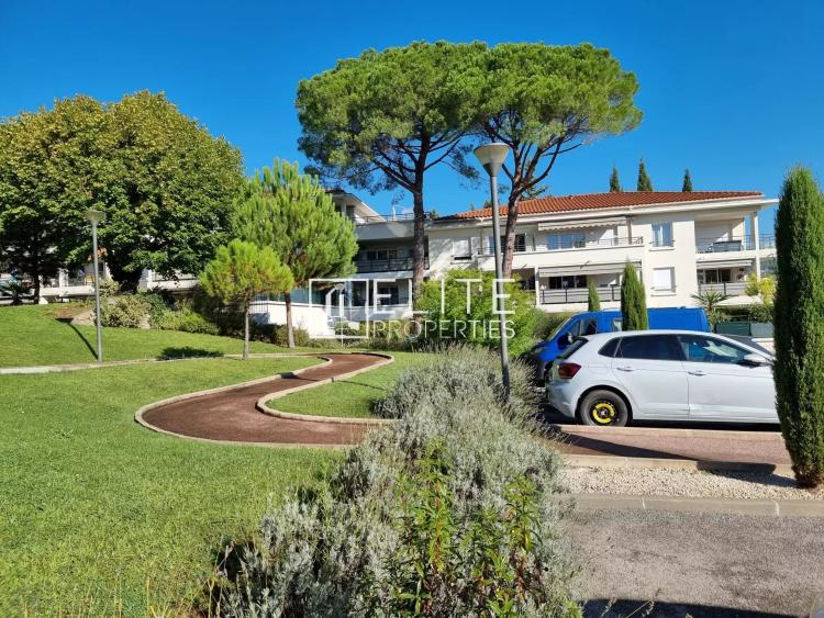 APPARTEMENT 2 PIECES + JARDIN ET GARAGE LE PLAN