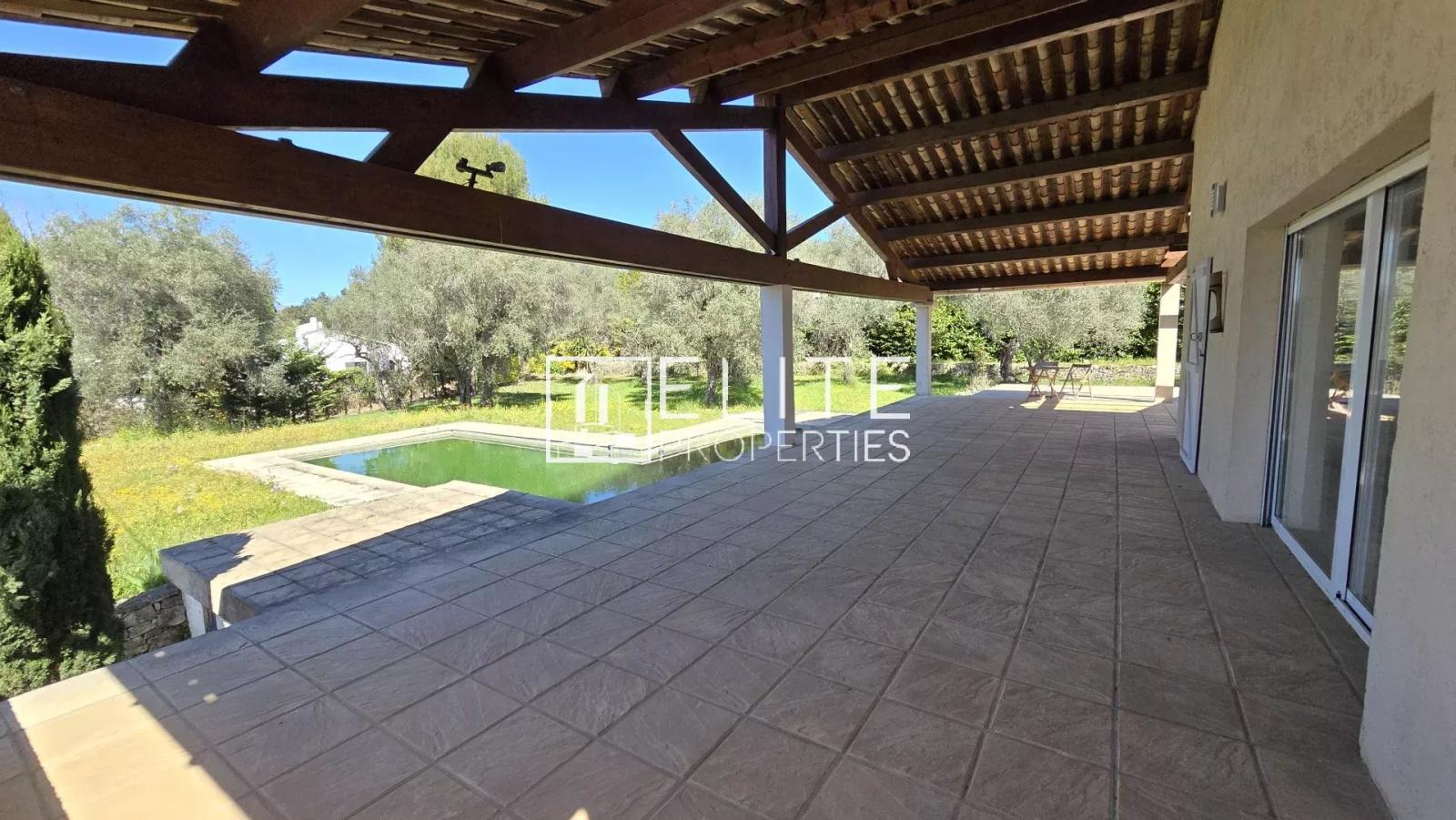 HAUT DE VILLA 4 PIÈCES 92 m² AVEC PISCINE PRIVATIVE – VALBONNE