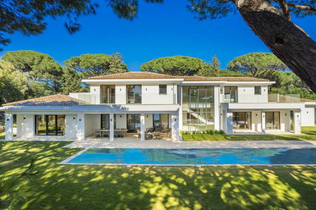 Villa dans les parc de Saint Tropez - Location Saisonnière