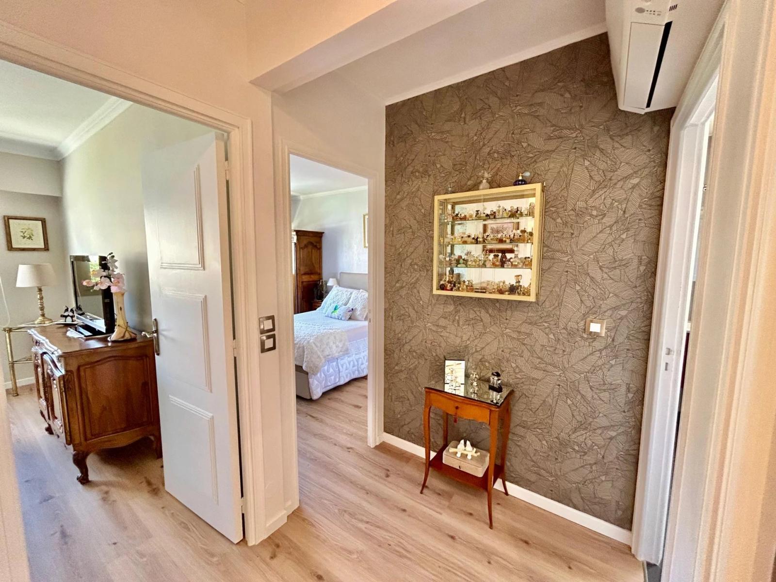 Montrose – Dernier étage avec terrasse, lumineux 4 pièces avec double garage