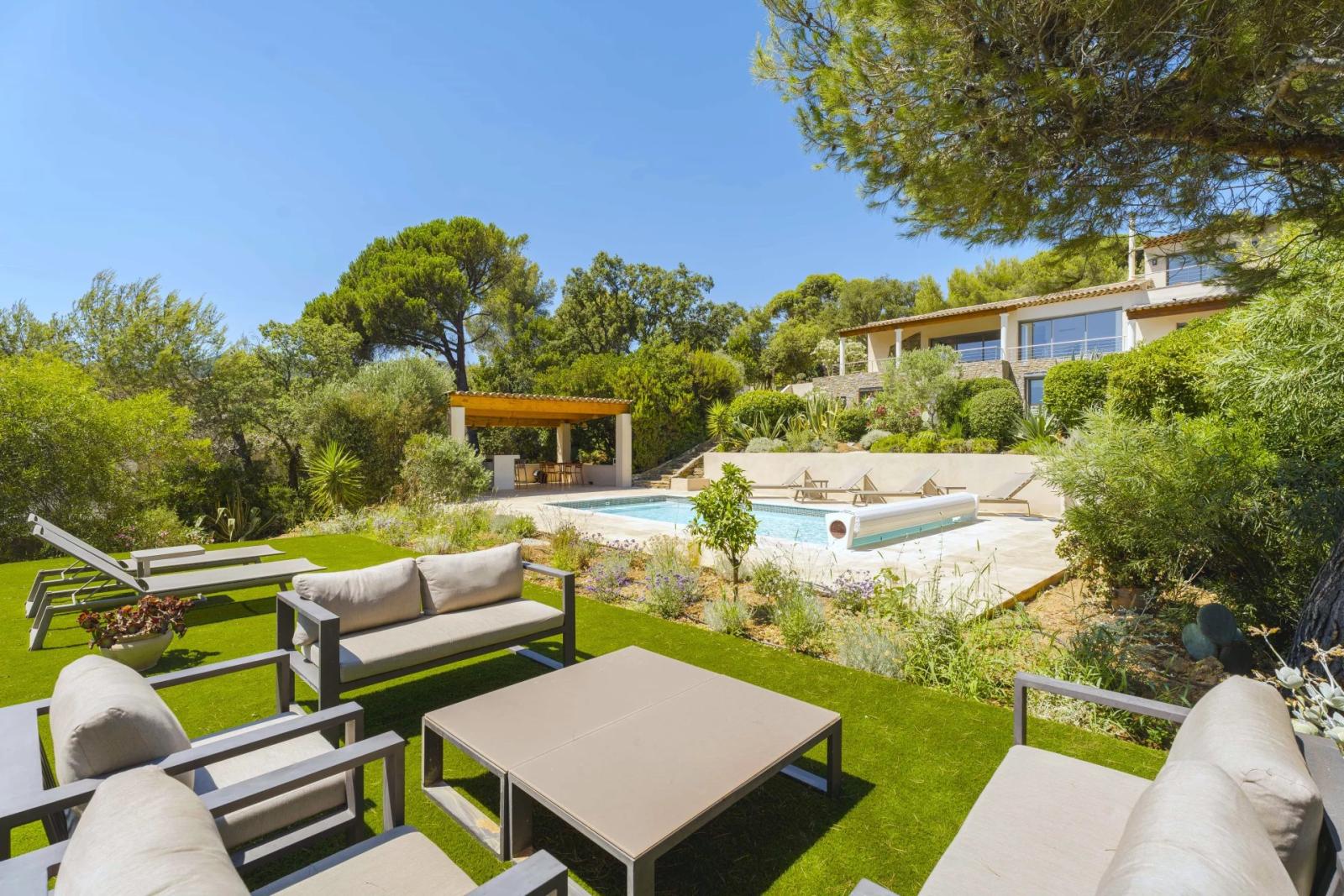 Villa contemporaine vue mer à vendre à La Croix-Valmer