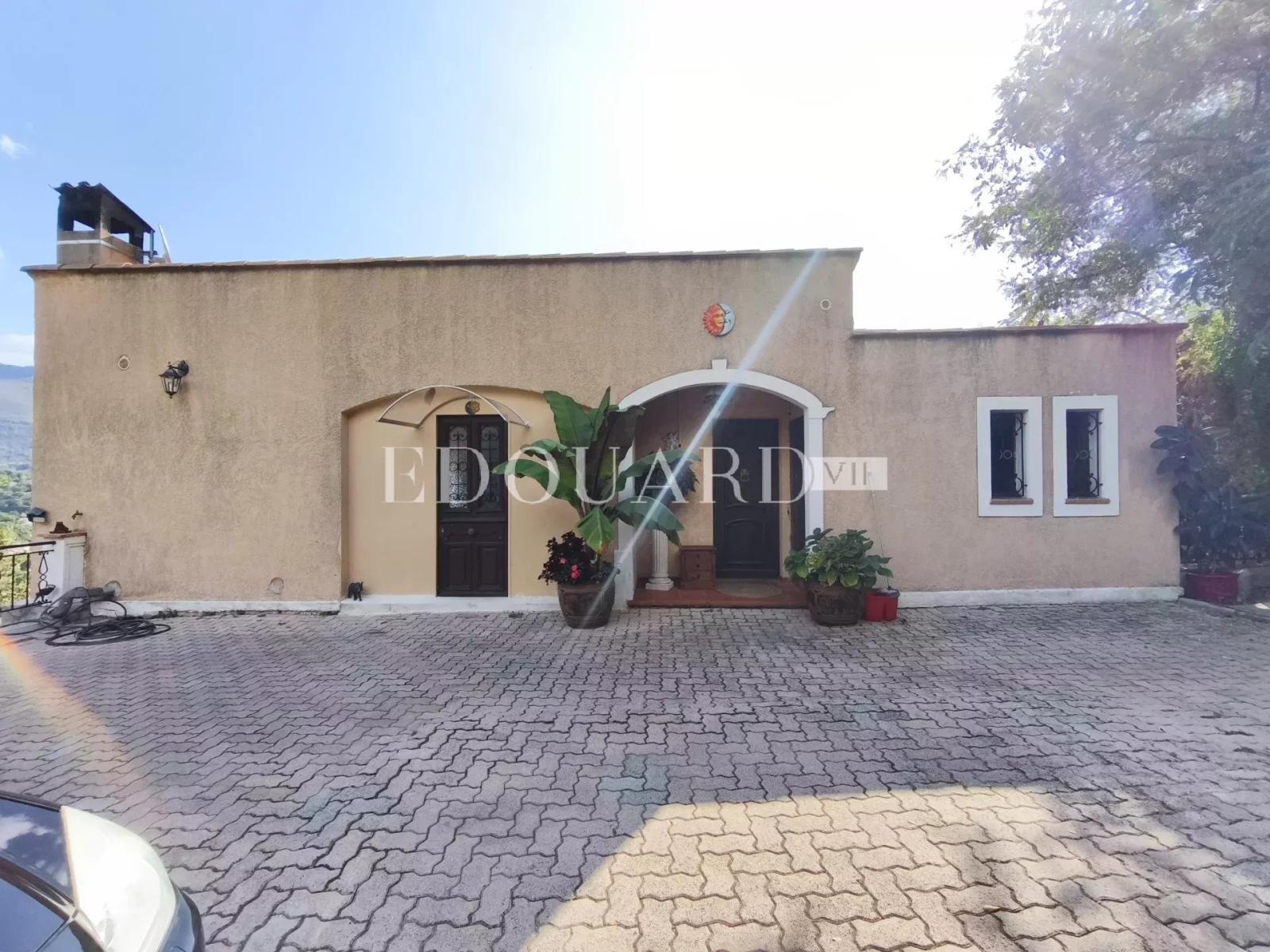 Villa provençale de 350 m² divisée en plusieurs appartements, idéale résidence principale ou investissement locatif