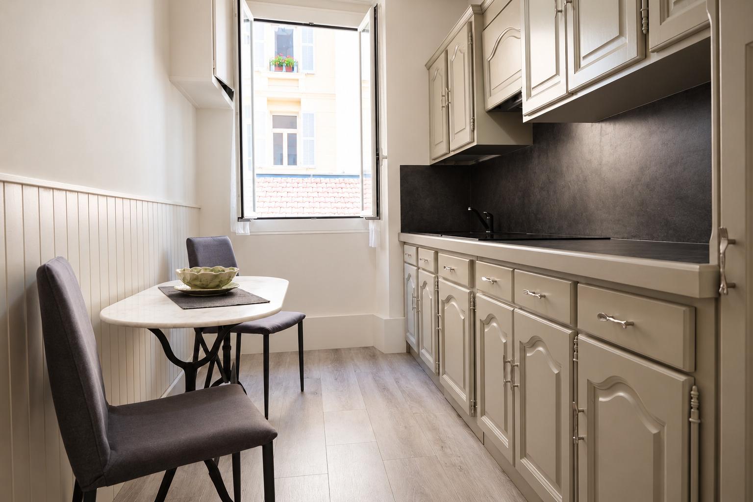 MONEGHETTI - APPARTEMENT SOUS LOI AU CALME ABSOLU DANS UN PETITE COPROPRIETE - 3P - VILLA MONICA