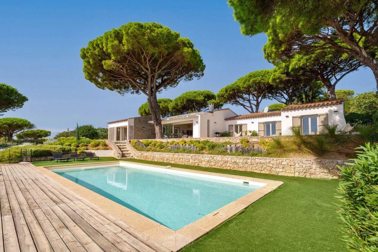 Villa de plain-pied vue mer panoramique à vendre à Sainte-Maxime