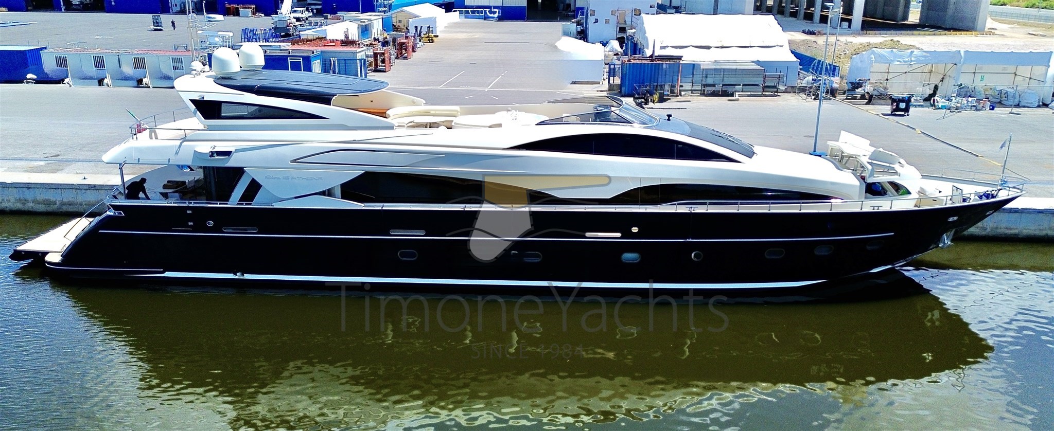 Riva 115 athena-img1
