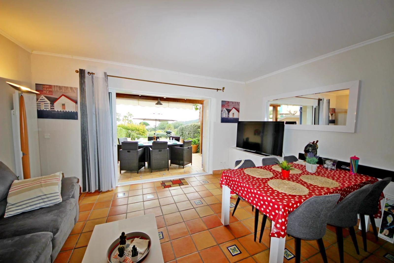 AGAY LE DRAMONT villa jumelée idéalement nichée au coeur d'un domaine privé sécurisé