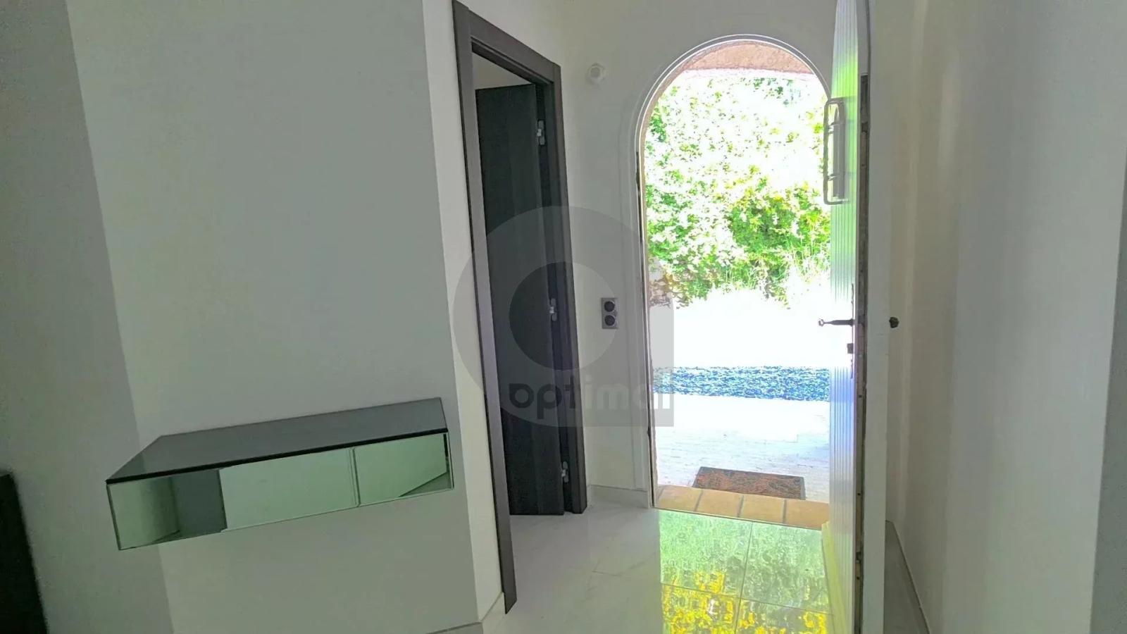 ? Charmante Maison de Ville mitoyenne avec Vue  –Mer et Menton Quartier Garavan, Menton