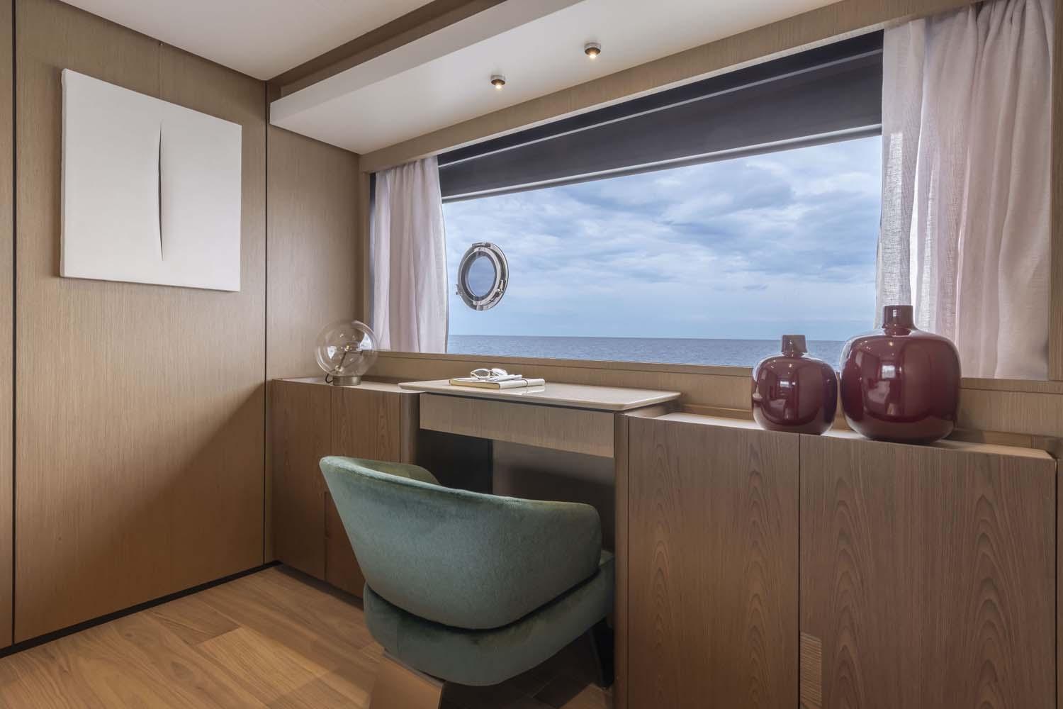 69be5_9c576_ecepk_ferrettiyachts1000-super-yacht-de-luxe-a-vendre-interior.jpg