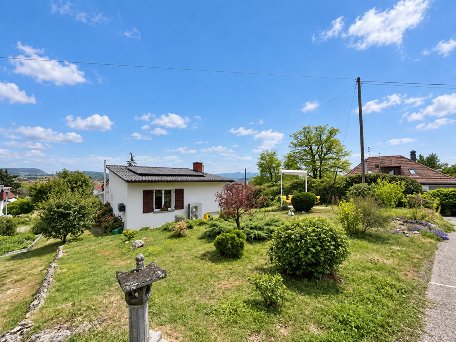 Villa individuelle avec un beau jardin à La Sarraz