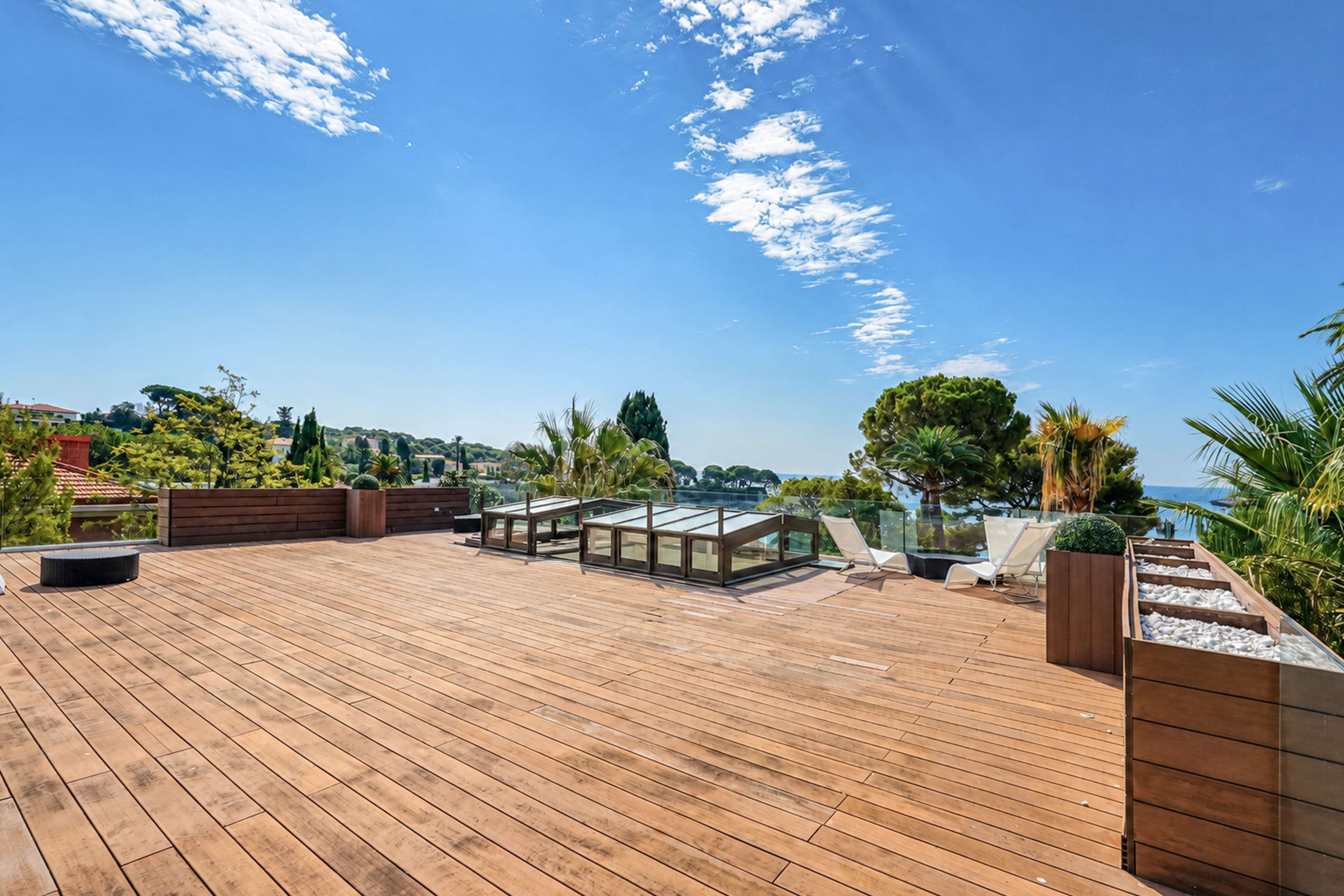 6bd69_toit-terrasse-saint-jean-cap-ferrat-valeri-agency-by-jm-barei--1787305911.jpg
