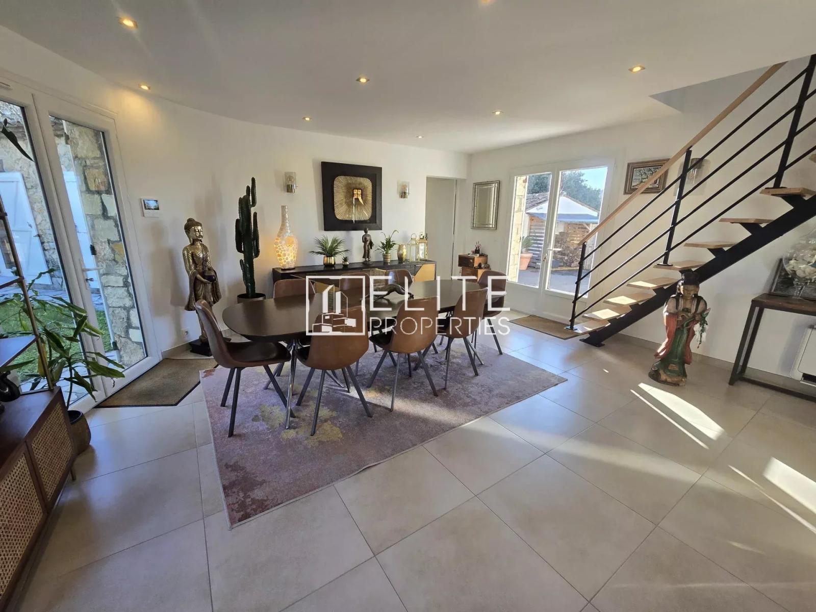 VILLA 7 PIECES 180m² VUE DEGAGEE TANNERON