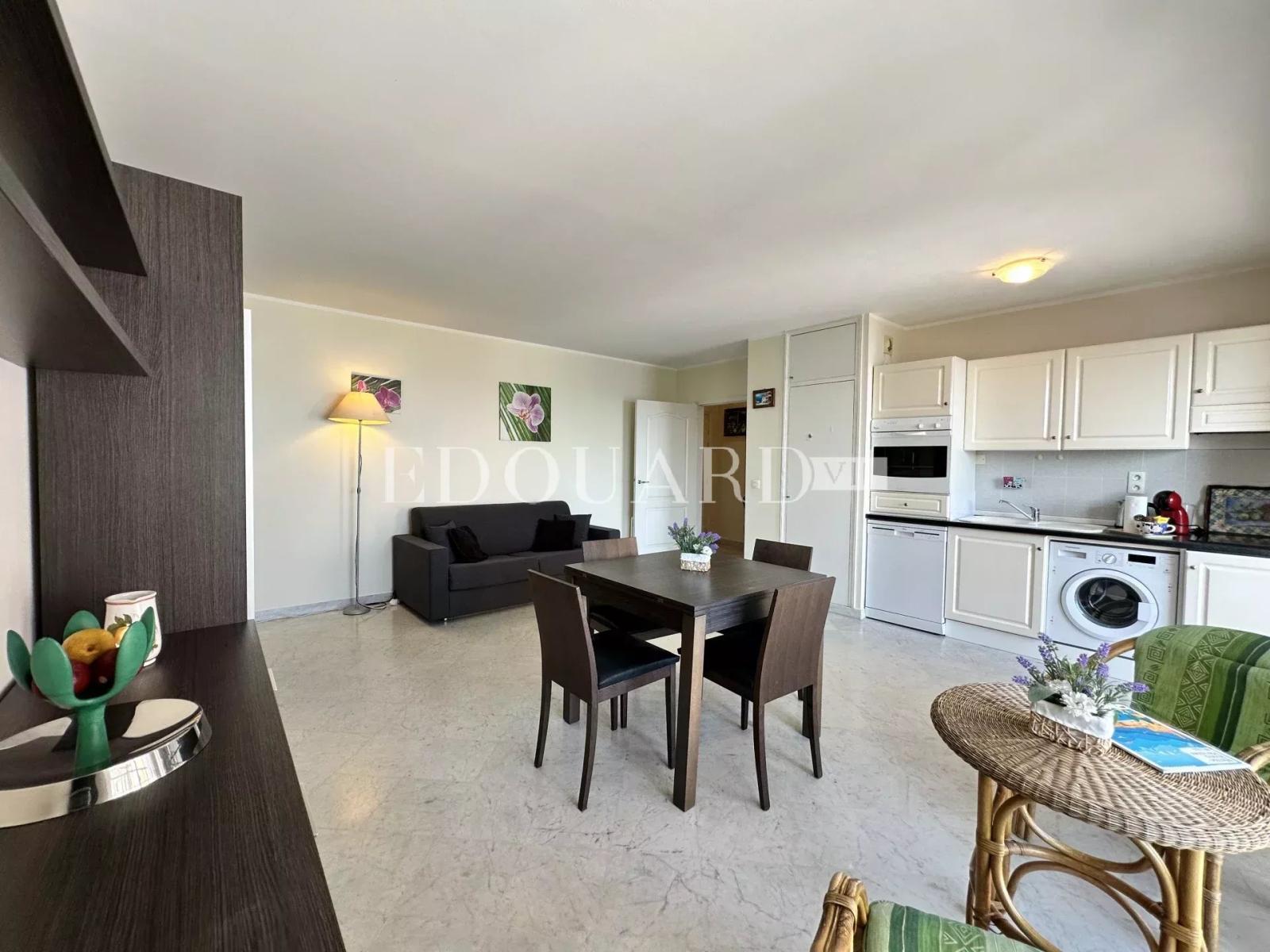 Deux pièces à vendre dans résidence de grand standing avec conciergerie, piscine, sauna et salle de sport