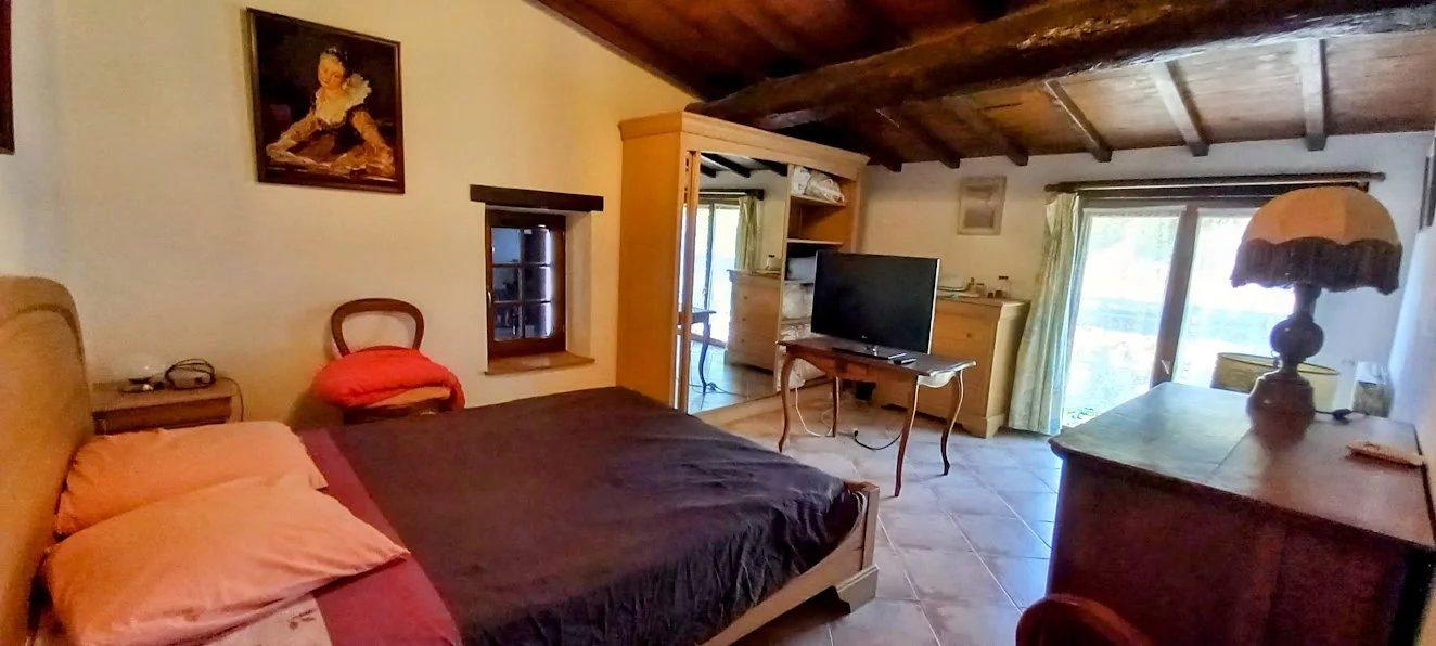 Propriété d’Exception à Vendre – 6 600 m² avec Piscine et 3 Bâtiments