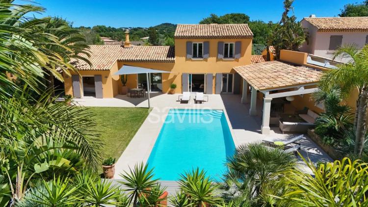 Villa 4 chambres avec piscine – À deux pas de Saint-Tropez