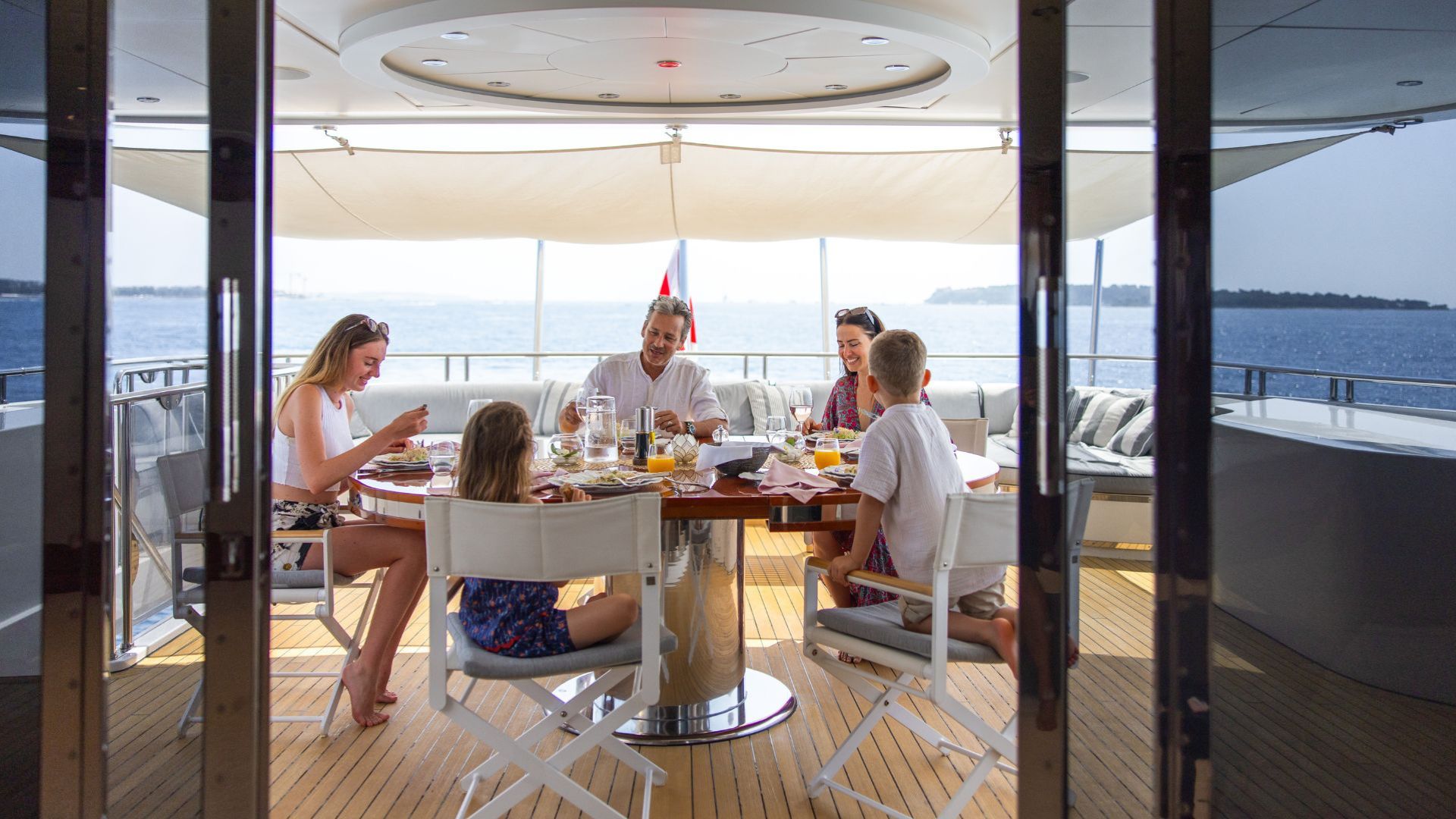 0EU19_super_yacht_a_vendre.jpg