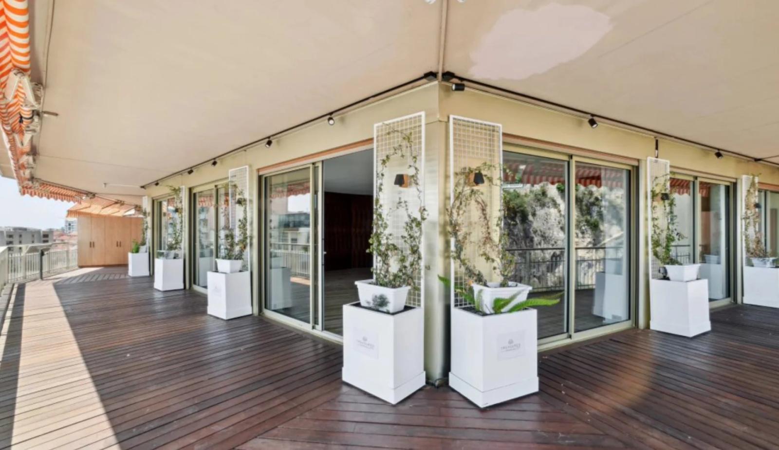 Appartement de 3 chambres avec vue sur F1 et Port Hercule