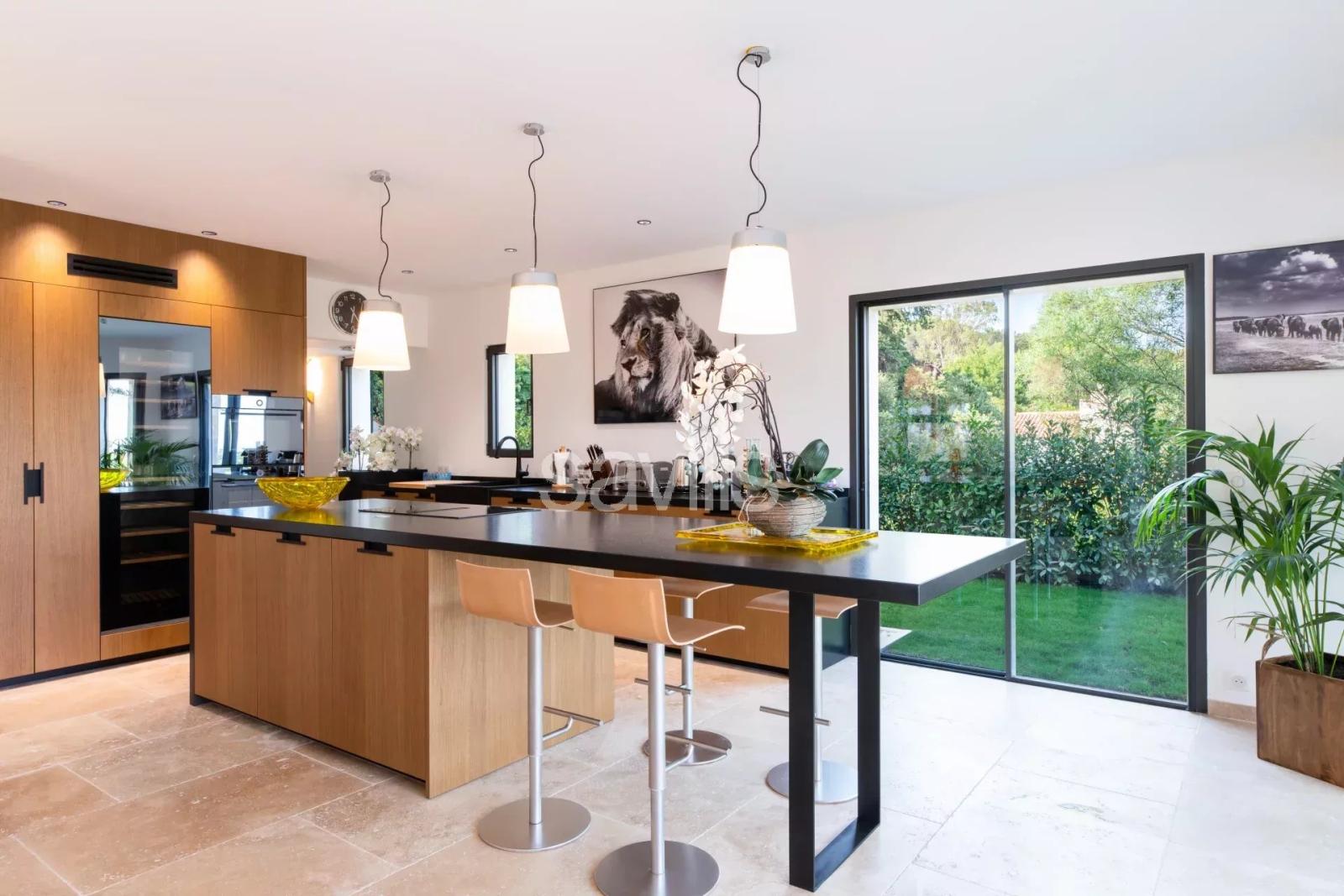 Propriété vue mer proche de la plage de Pampelonne