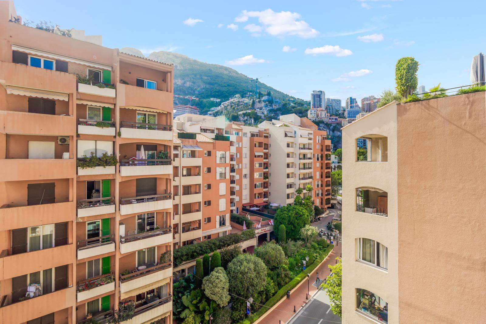 Fontvieille - Le Michelangelo: Spacieux local commercial de 85m2 au rez-de-chaussée