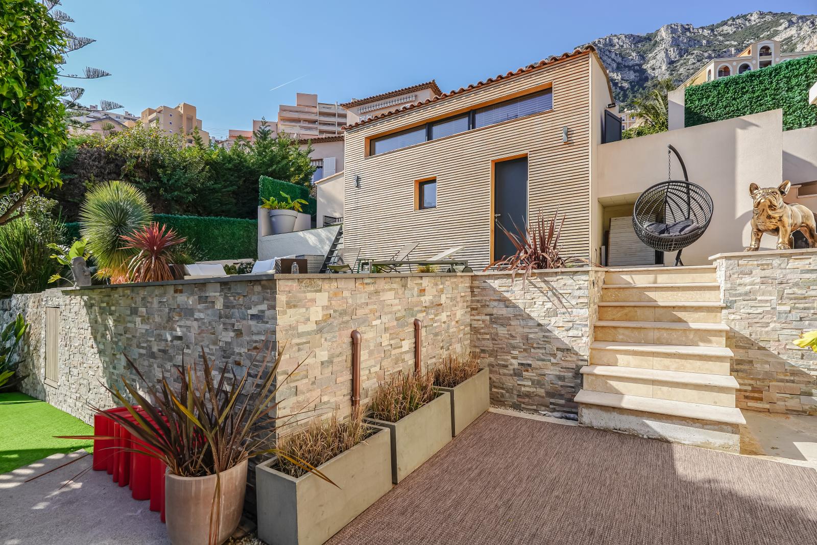 BEAUSOLEIL - VILLA - PISCINE - GARAGE & PARKING