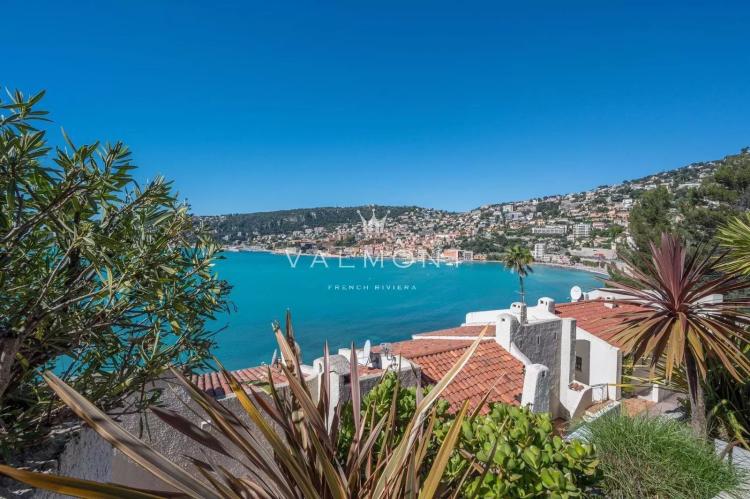 CHARMANTE MAISON EN BORD DE MER AVEC VUE PANORAMIQUE SUR LA MER