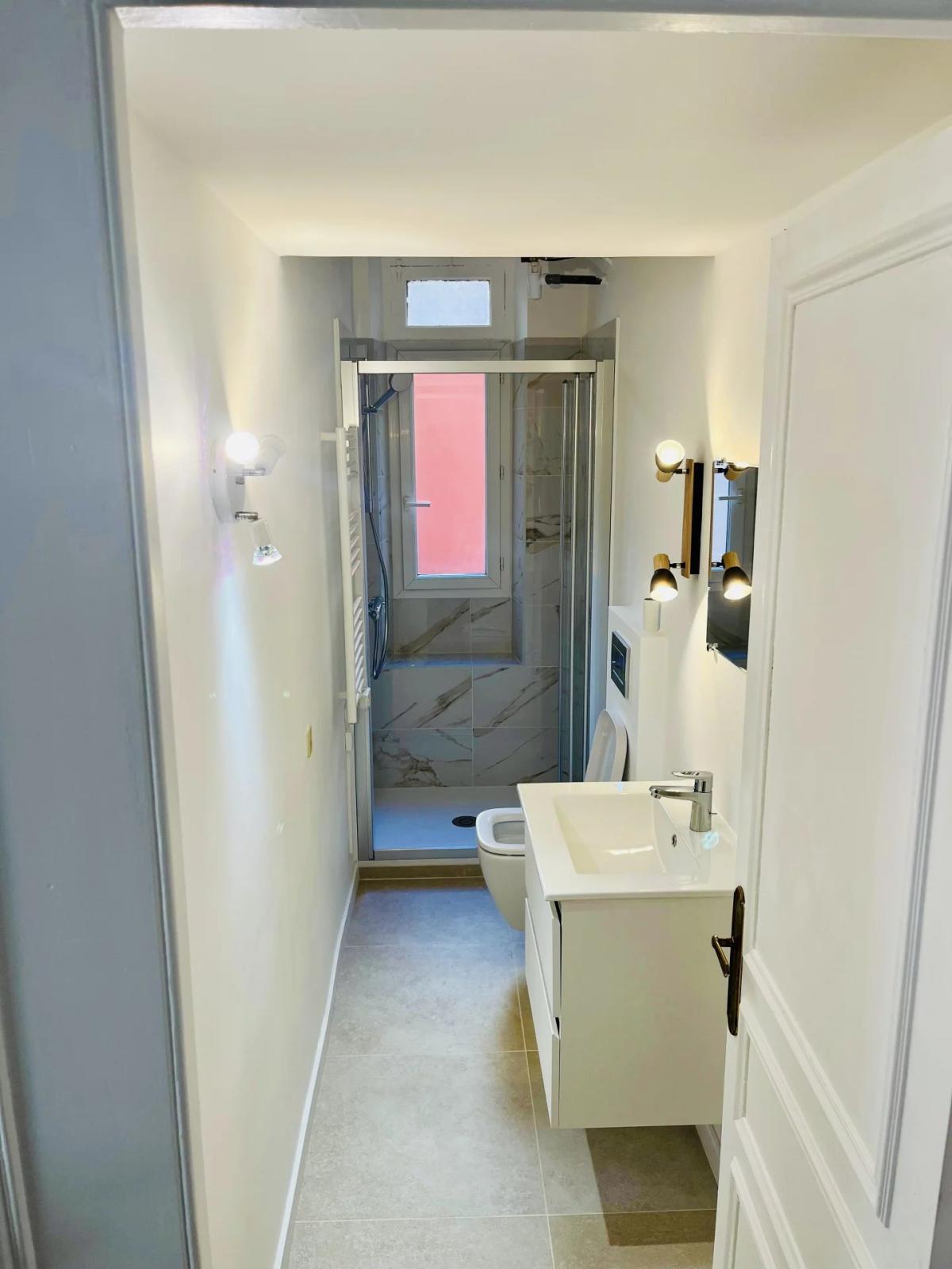 Appartement 4 Pièces à Vendre à Monaco – Immeuble Bourgeois à La Condamine.