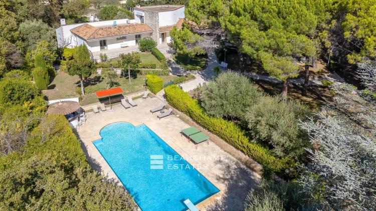 Villa de charme 7 chambres avec piscine - Mougins