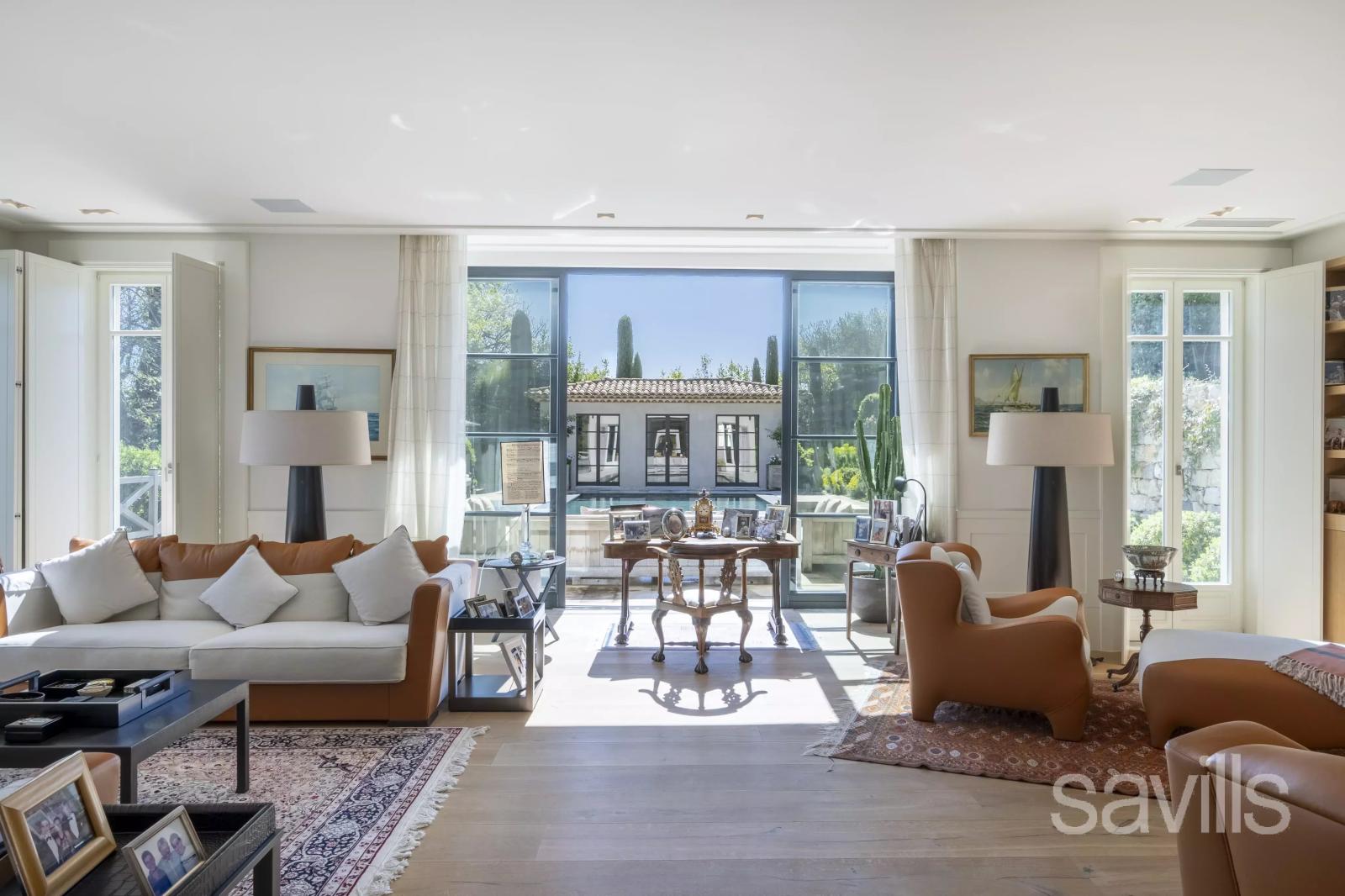 Élégante proprieté aux portes du village de Mougins