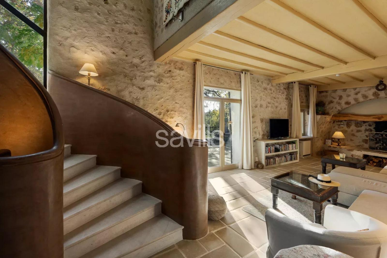 Domaine de caractère avec 9 chambres, cottage indépendant et loisirs