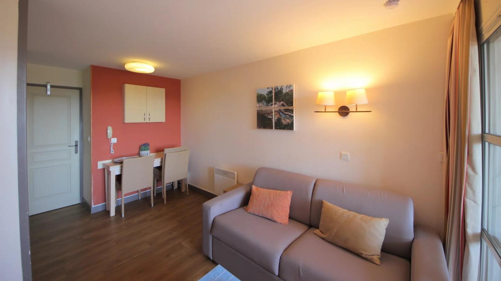 À vendre – Studio cabine avec vue exceptionnelle sur l'Estérel et la baie d'Agay