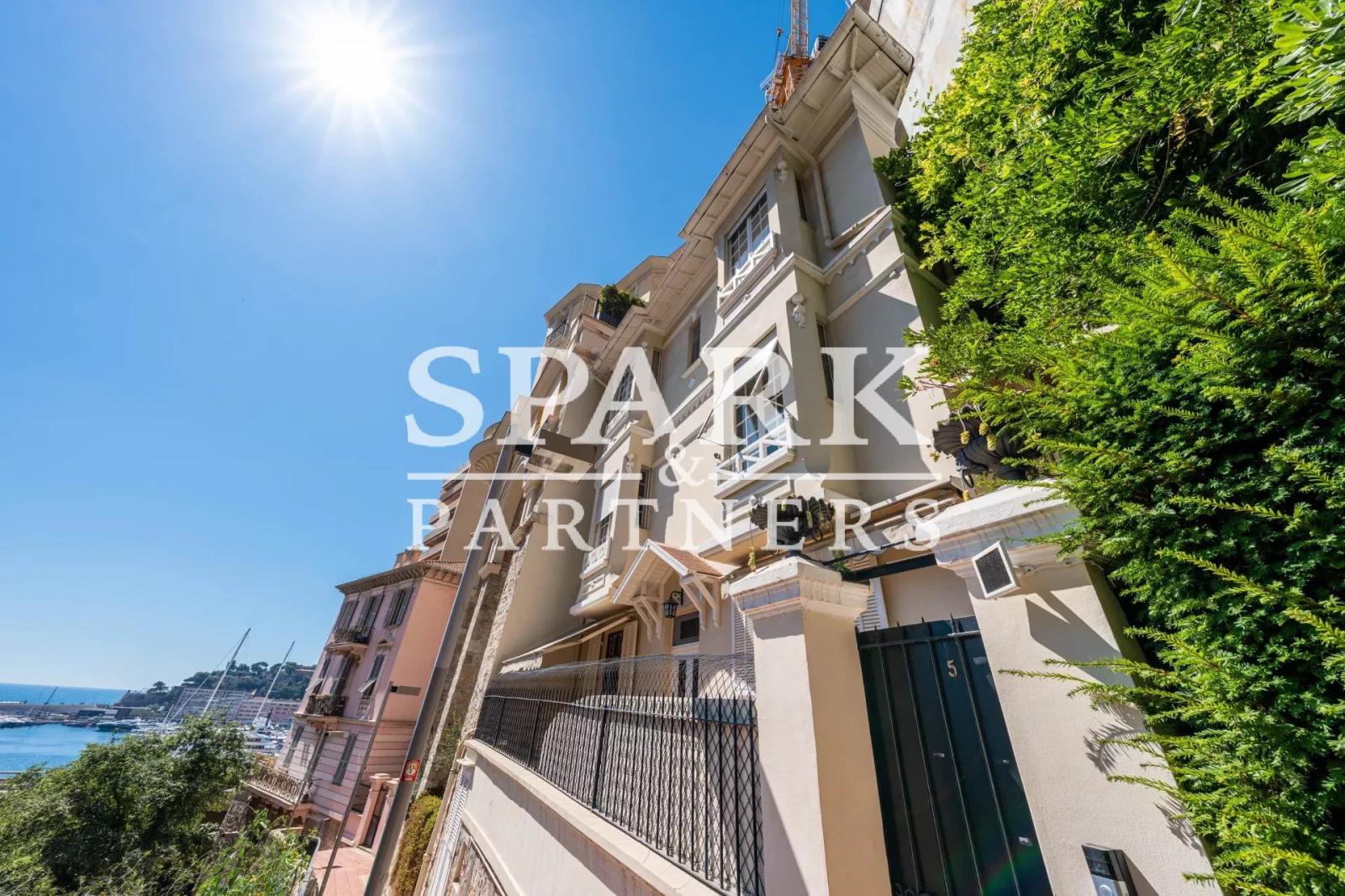 TOWN HOUSEPORT - A RENOVER (AVEC PROJET)