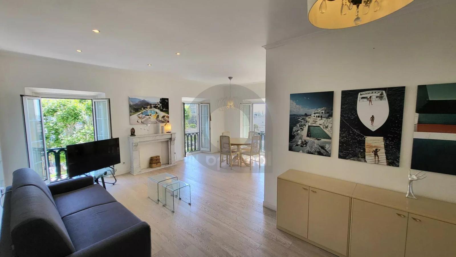 Menton Jardin Bioves - dernier étage -  Appartement triple exposition