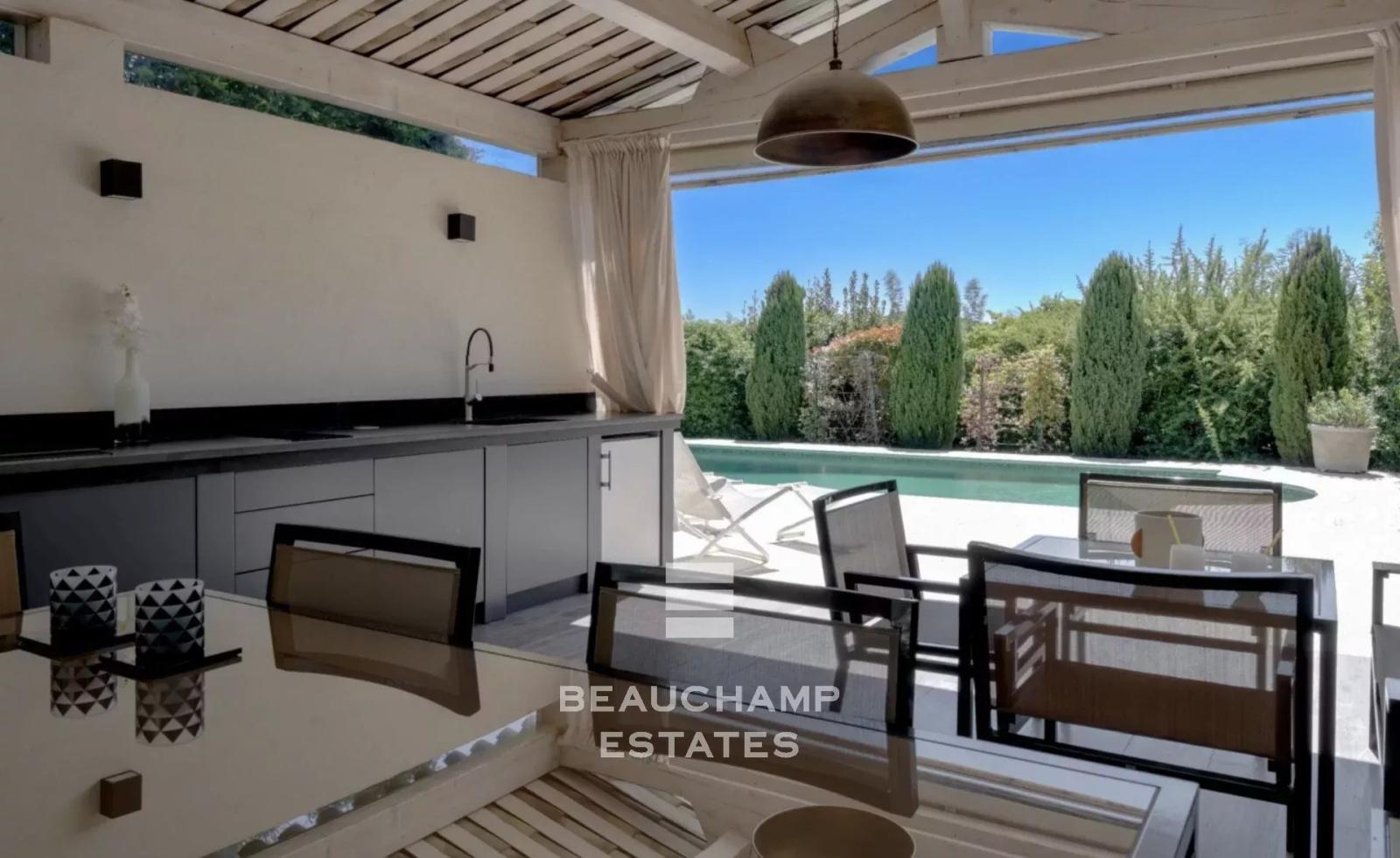 Villa 5 chambres néo-provençale avec vue mer - Mougins