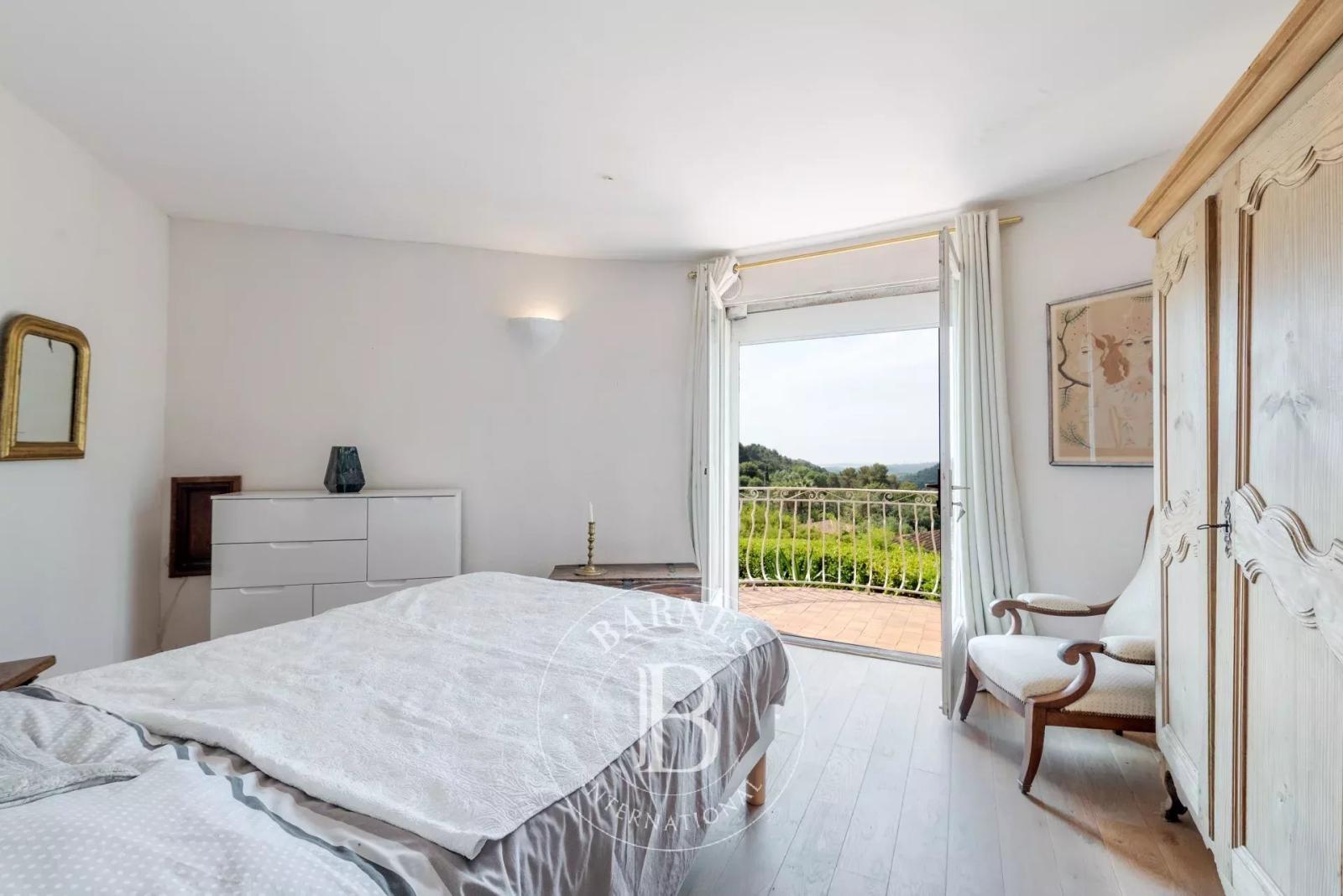Vence - Villa provençale avec piscine et vue village