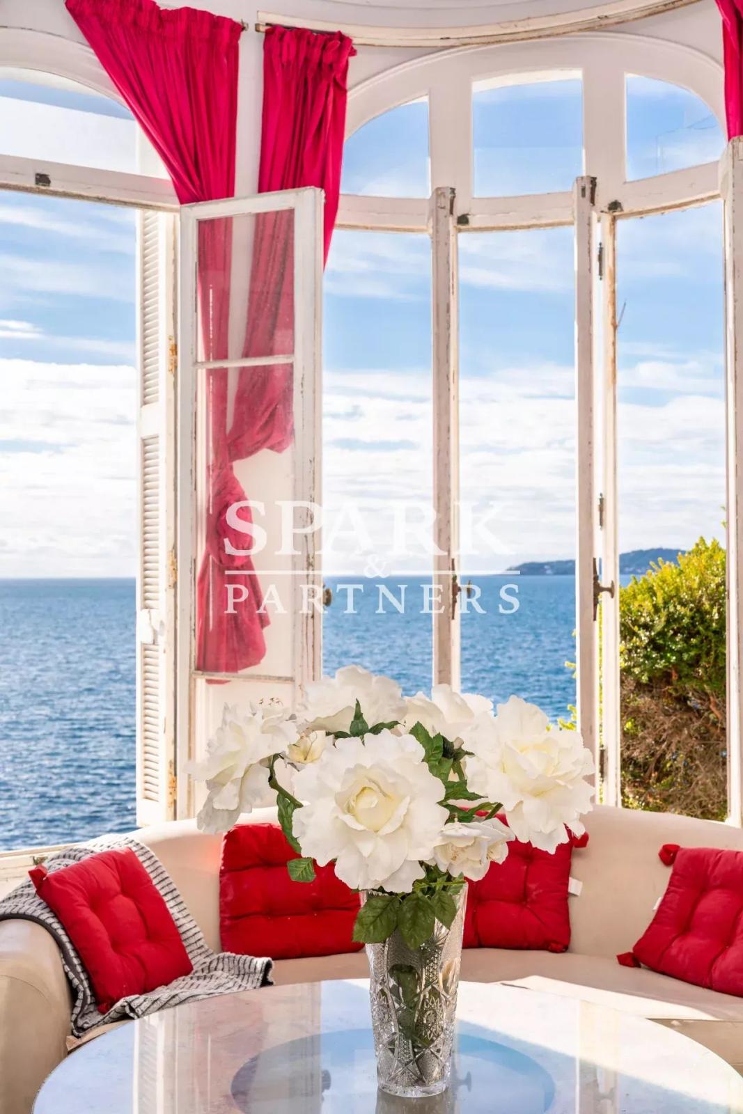 Villa en Bord de Mer à Cap d'Ail : Un Bijou à Ne Pas Manquer