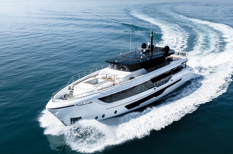 Gulf craft Majesty 111-img1