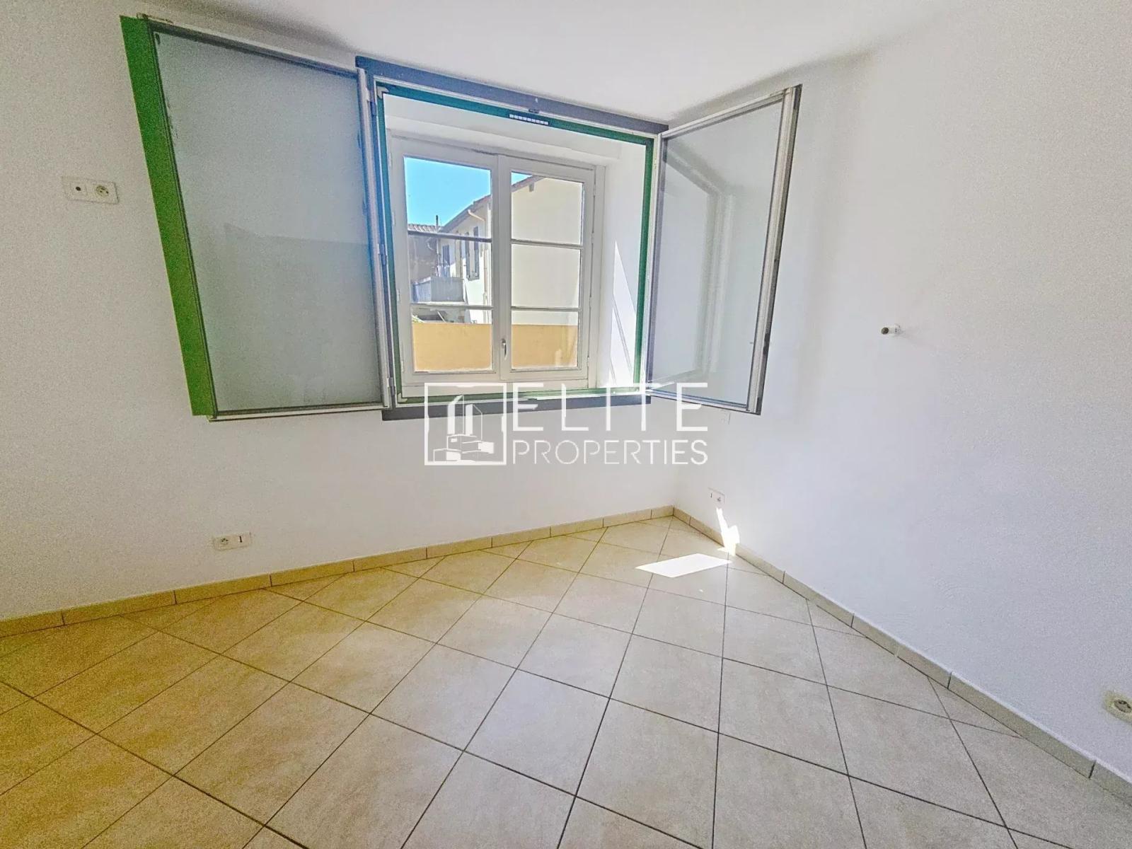 APPARTEMENT 4 PIECES 102m² + PARKING - VALLAURIS