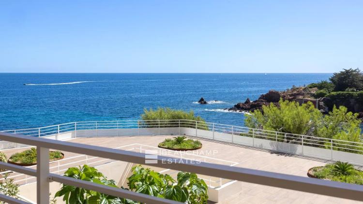 Appartement moderne avec vue mer - pieds dans l’eau - Le Trayas - Le Cap Nérée