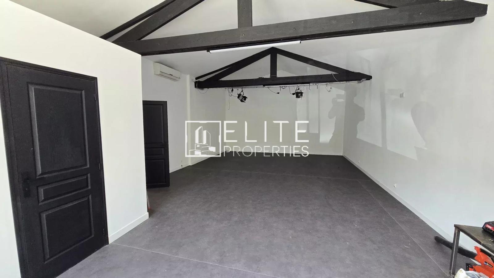 MAISON DE 242 m² AVEC DÉPENDANCES + PISCINE – MOUGINS