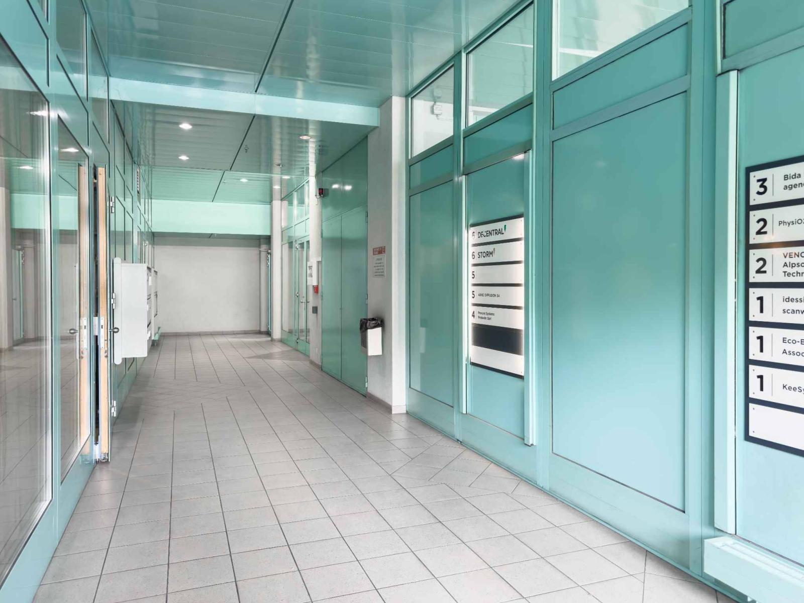 Surface d’atelier ou bureau de 290 m² à Carouge