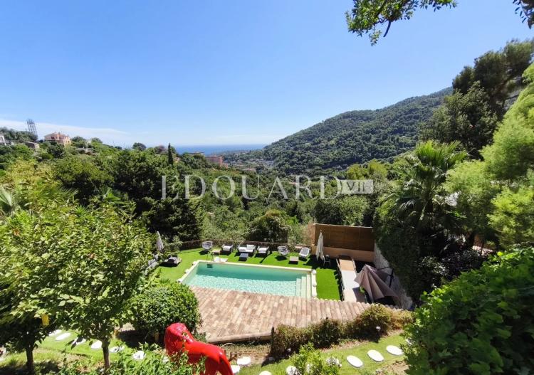 Splendide propriété de 300 m² avec superbe piscine et pool house