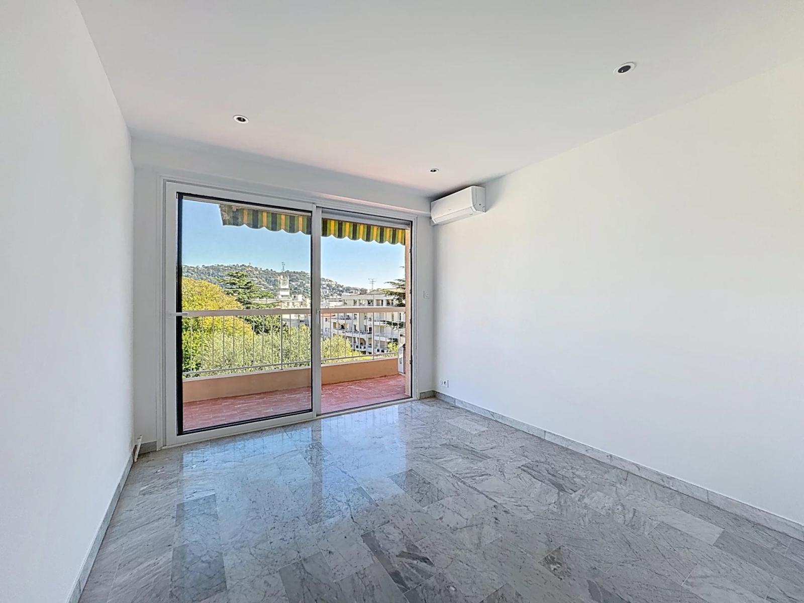 CANNES ST NICOLAS 3P TERRASSE GARAGE