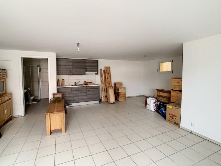 Local de stockage très bien situé