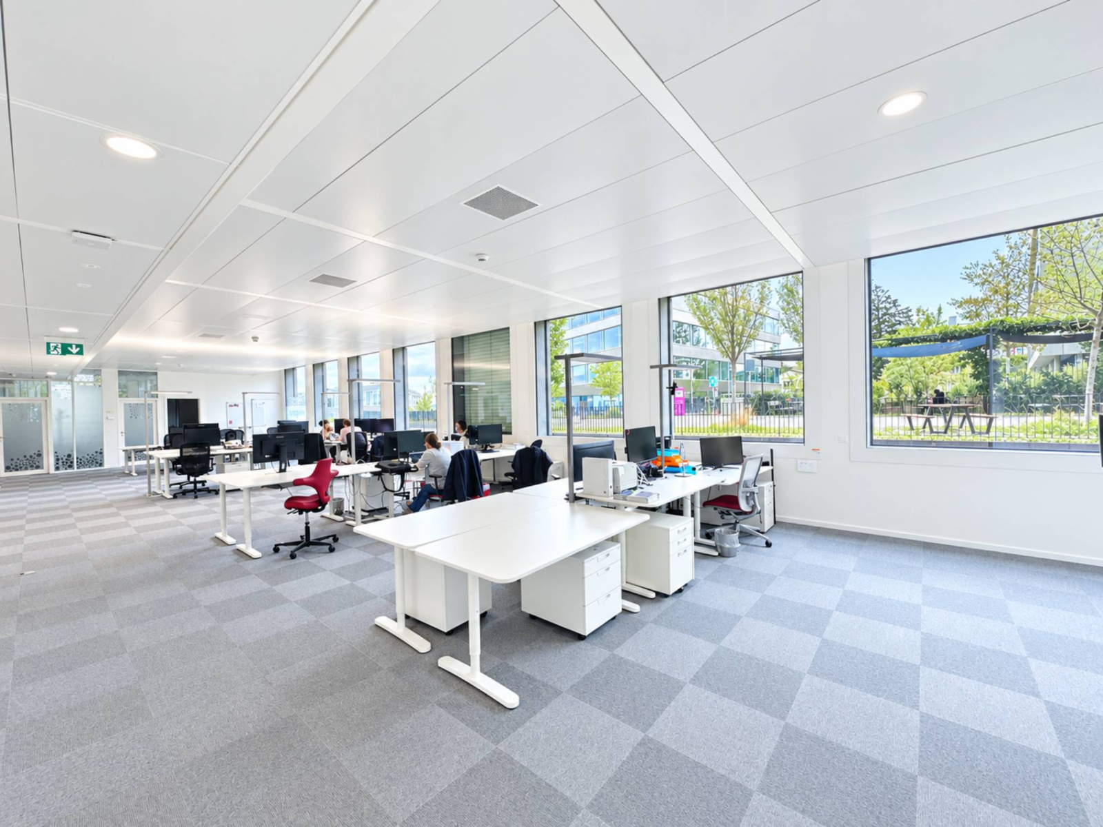 LABORATOIRES & BUREAUX PLUG & PLAY À LOUER — BIOPÔLE LAUSANNE