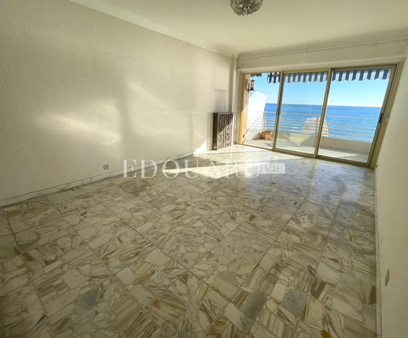 Trois pièces à rénover,  proche de tous les commerces, des écoles et du Parc Koaland