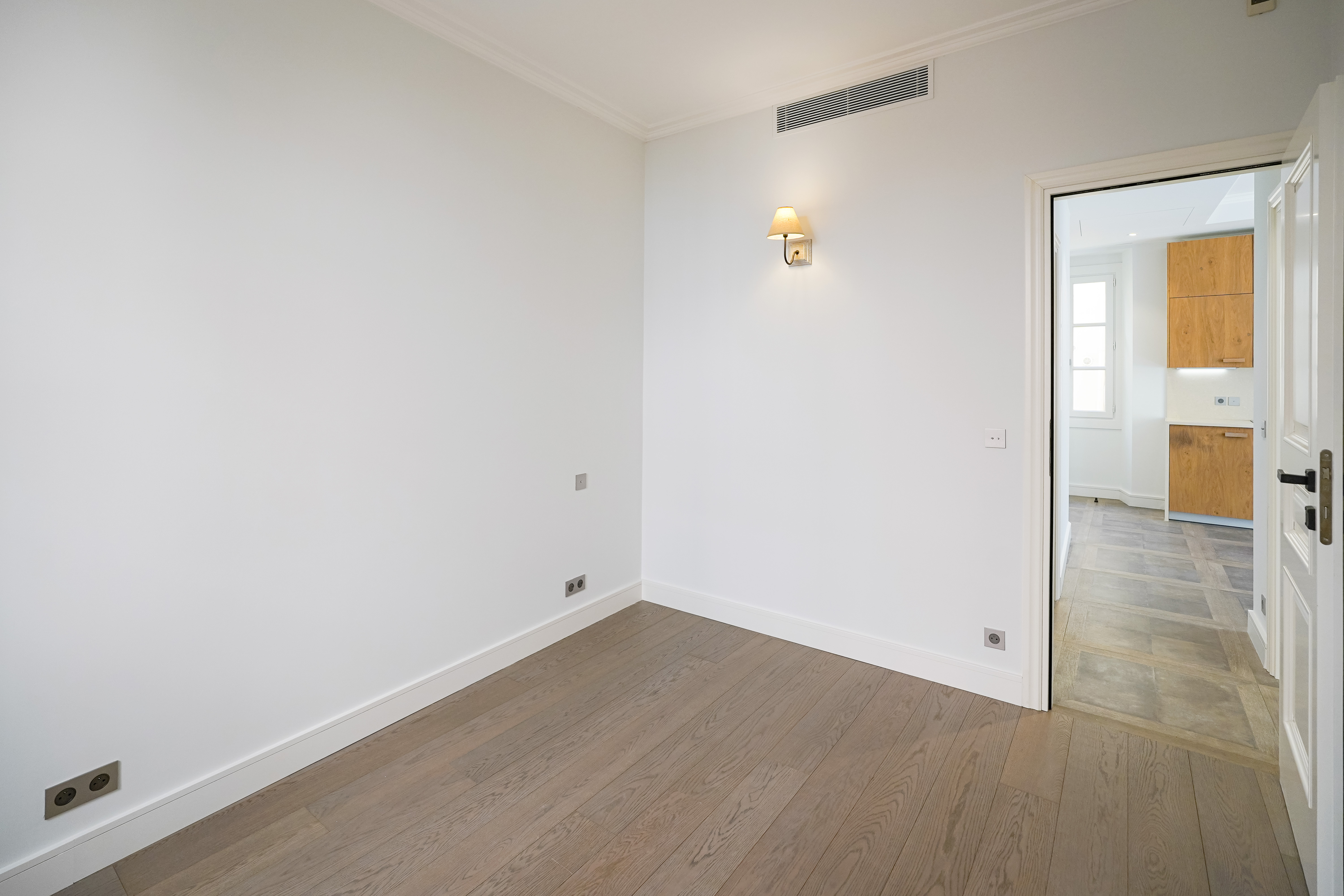 815dd_chambre-2-bis-barnes-valeri-agency-monaco-1789478049.jpg