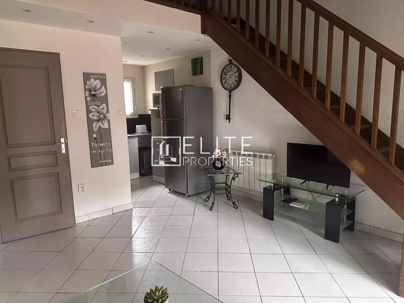 APPARTEMENT DUPLEX 2 PIECES FREJUS