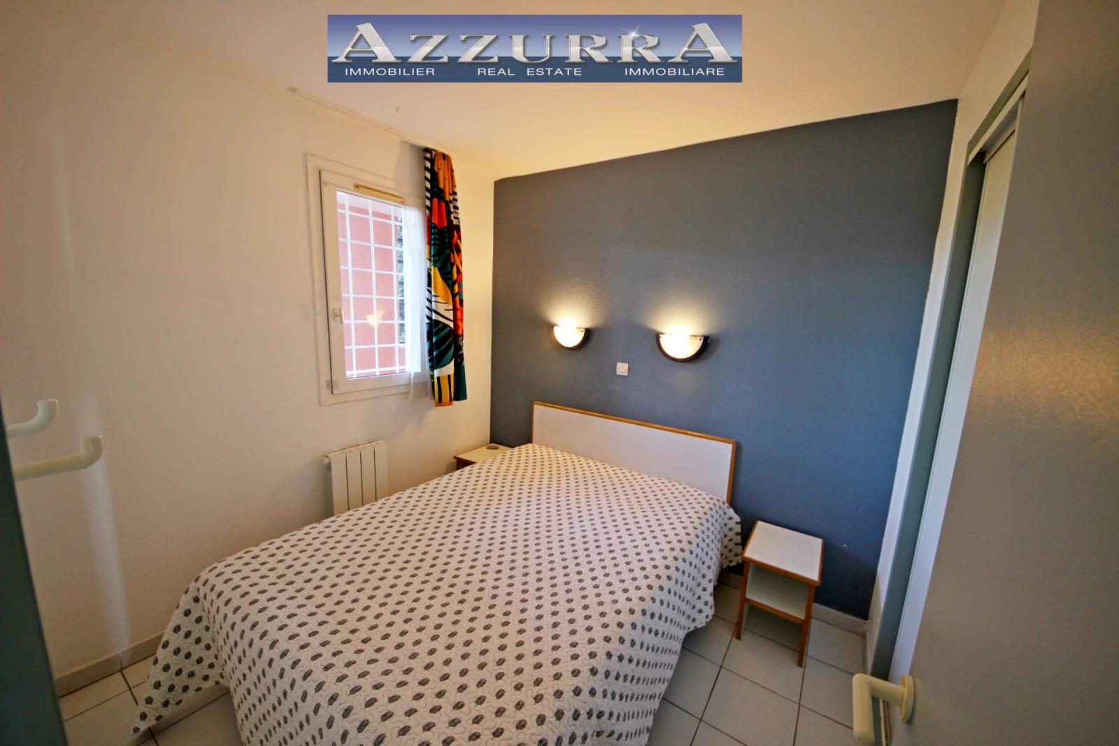 AGAY CAP ESTEREL LE HAMEAU: superbe 3 pièces meublé pour 6 personnes. Expo Sud, parking privé. Vue mer panoramique