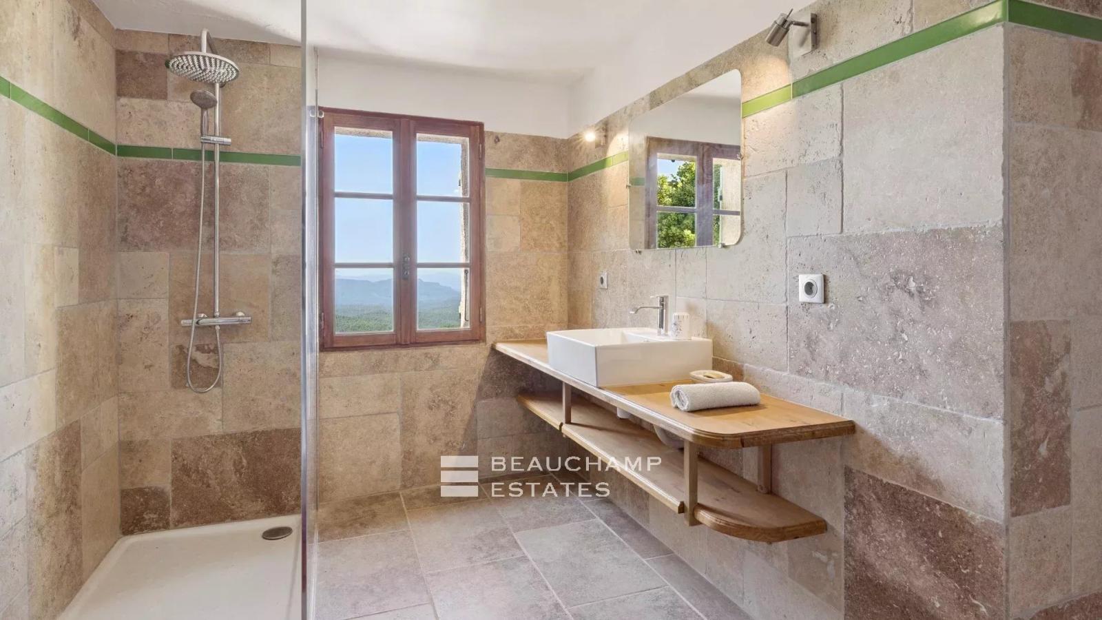 Domaine fermé provençale 11 chambres avec vue panoramique - Seillans