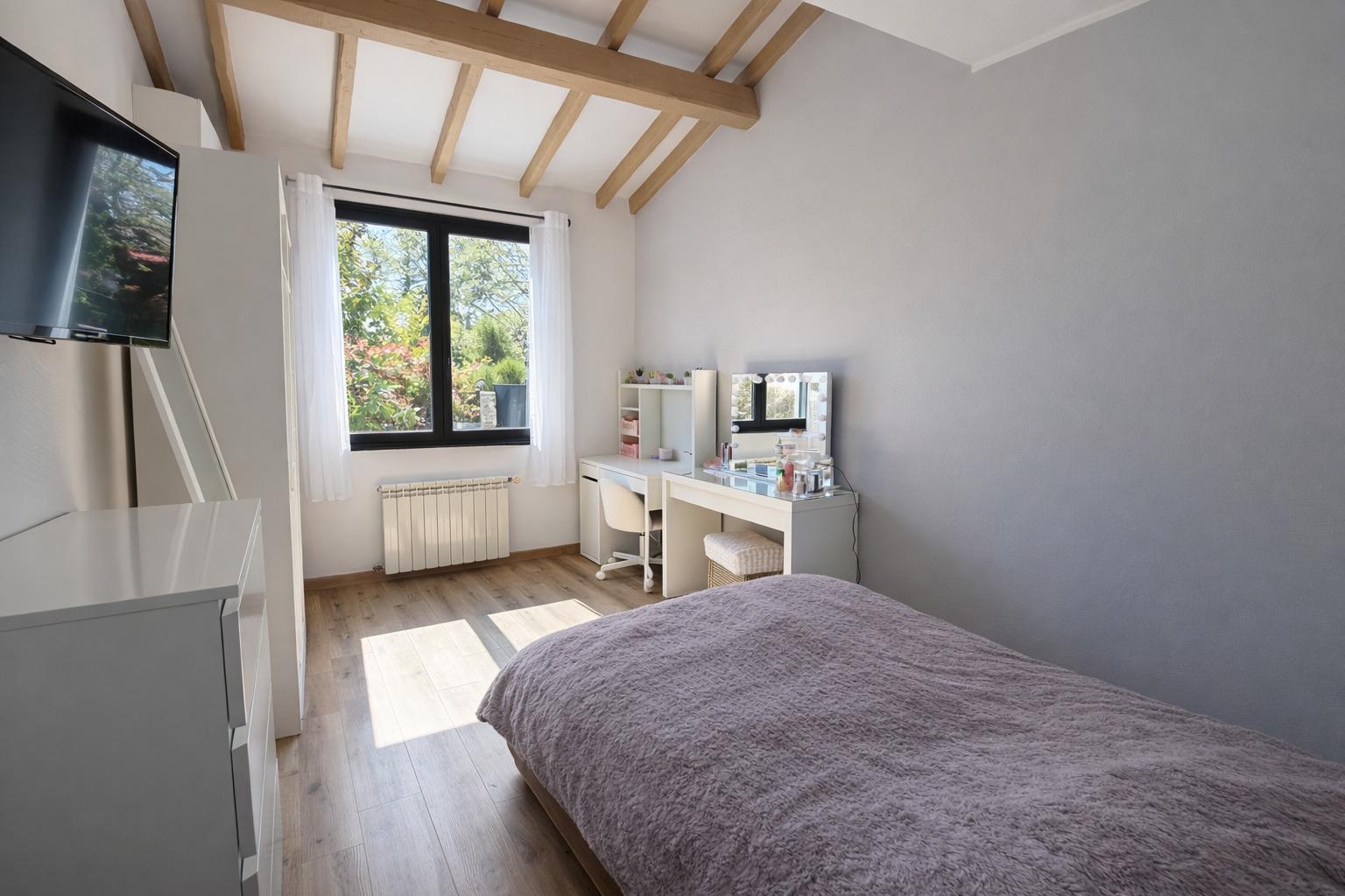 Roquefort-les-Pins – Villa rénovée de 208 m² avec piscine chauffée et jardin