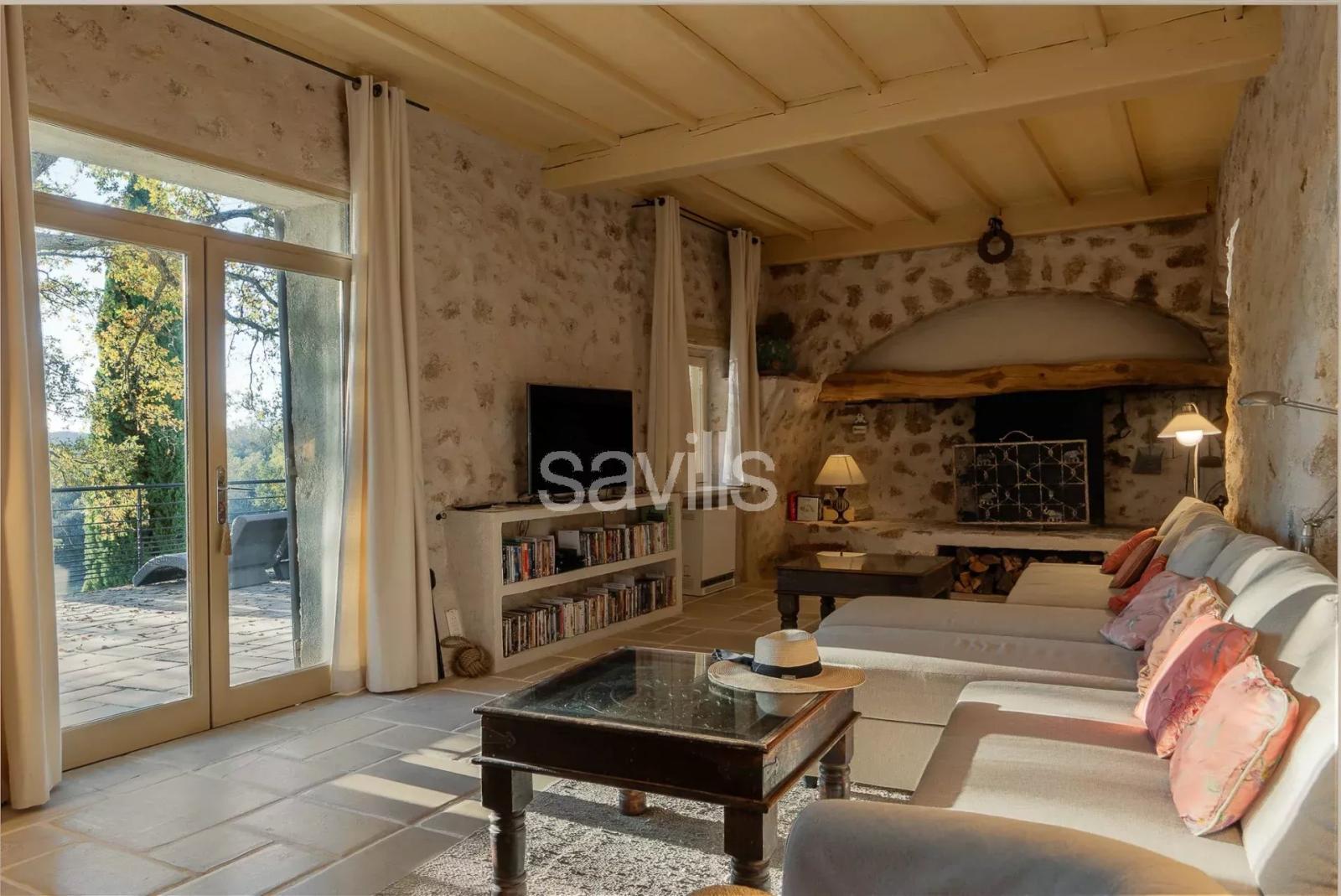 Domaine de caractère avec 9 chambres, cottage indépendant et loisirs